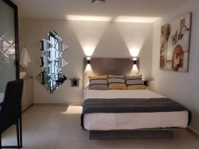 Suite 88-106